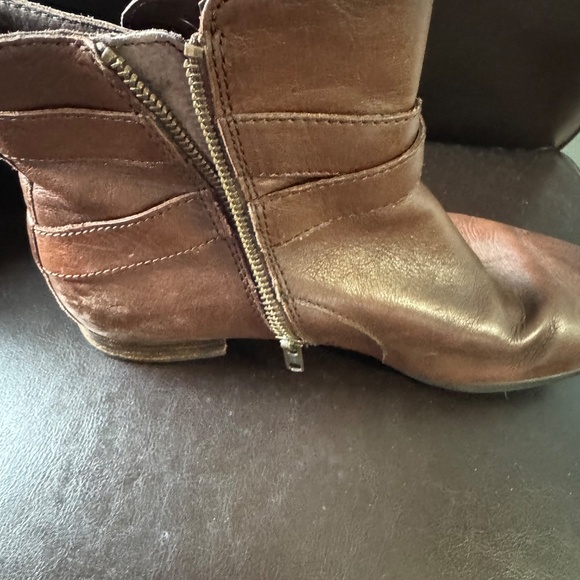 Born Brown Leather Boots 8.5M - Picture 3 of 8